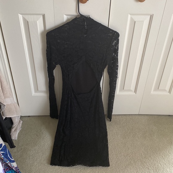 Lace - Picture 2 of 2